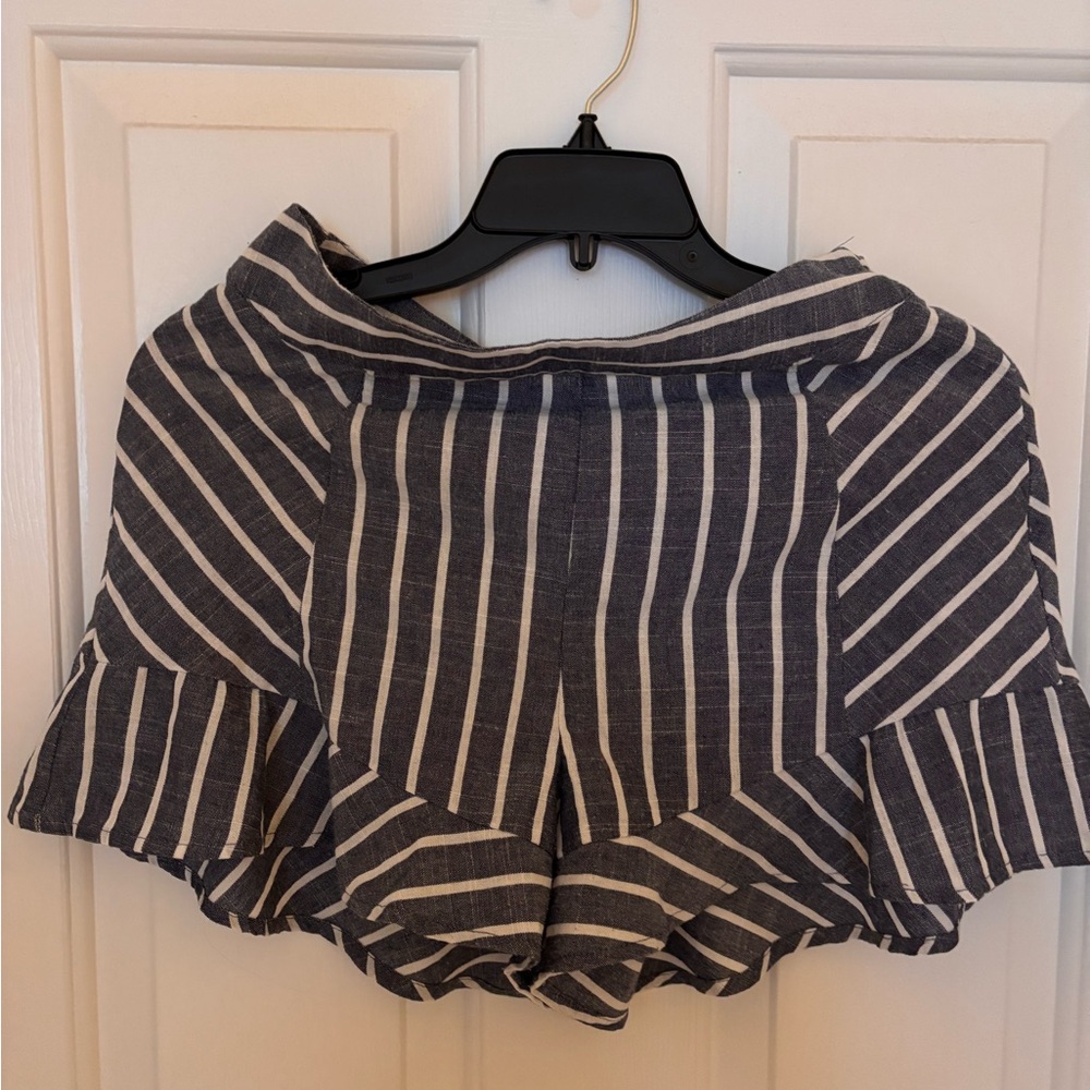 Striped Navy and White Ruffle Hem shorts